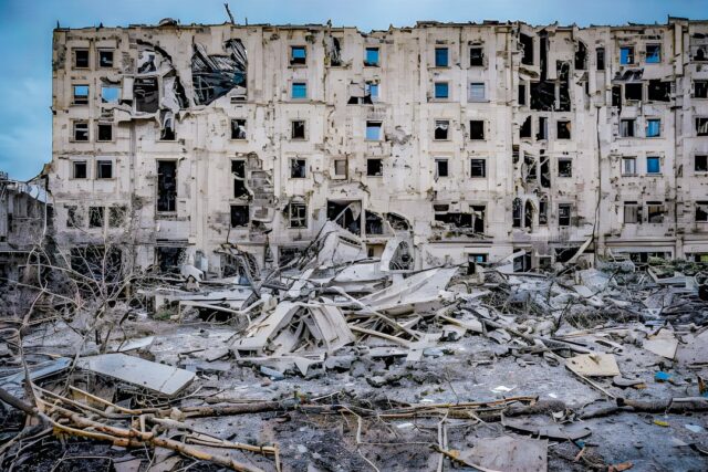 Damaged multi-storey residential building, illustrative image; not the scene of the October 10 Zaporizhzhia attack