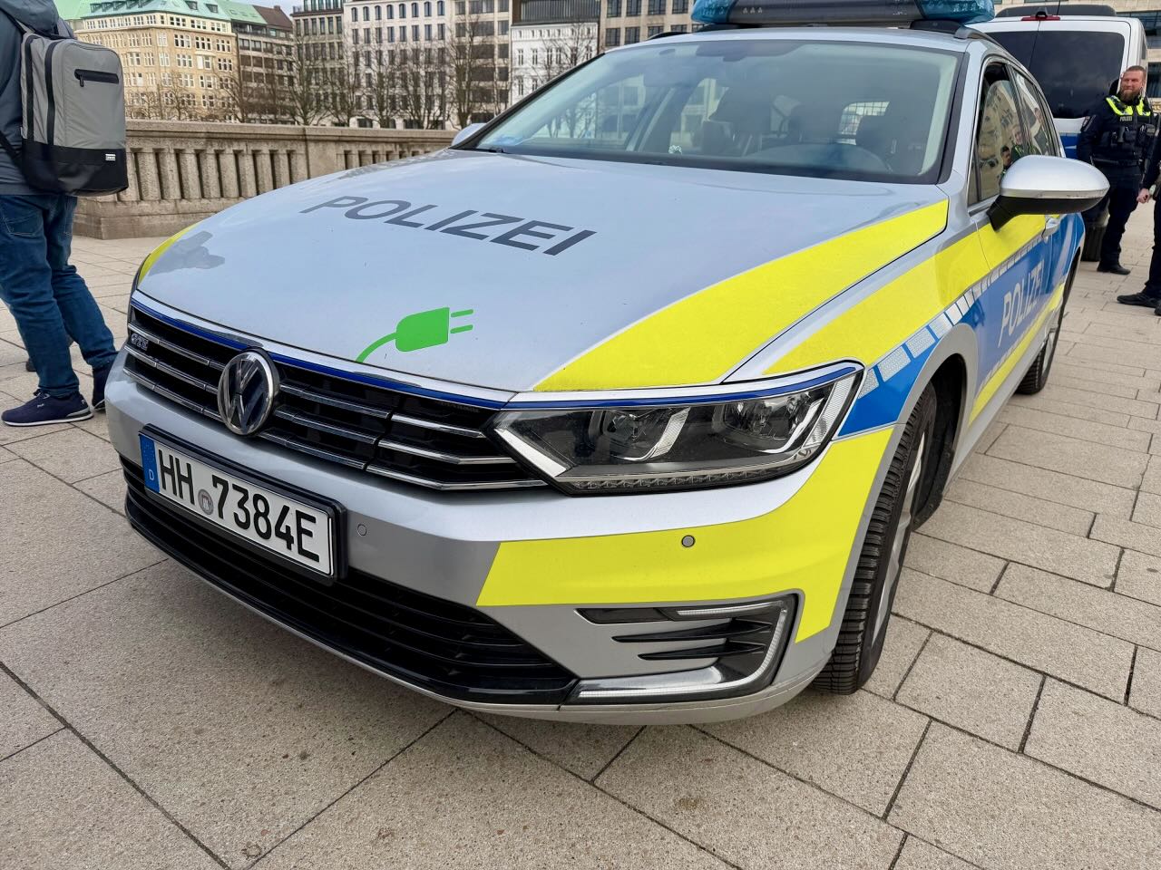 Polizei Hamburg baut ihre Elektrofahrzeugflotte weiter aus