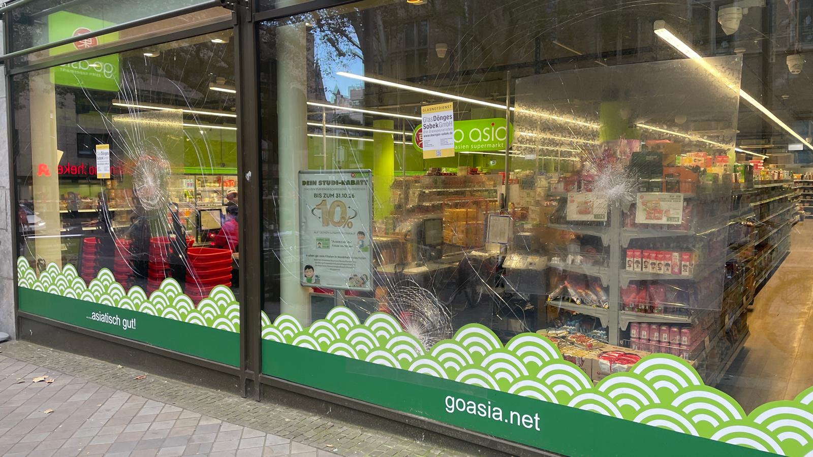 Shop Windows Smashed in Cologne City Centre; Police Rule Out Gunfire